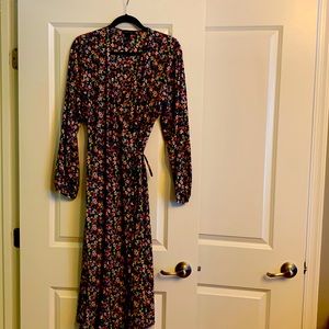 NEW LOOK size 10 floral long sleeves wrap dress